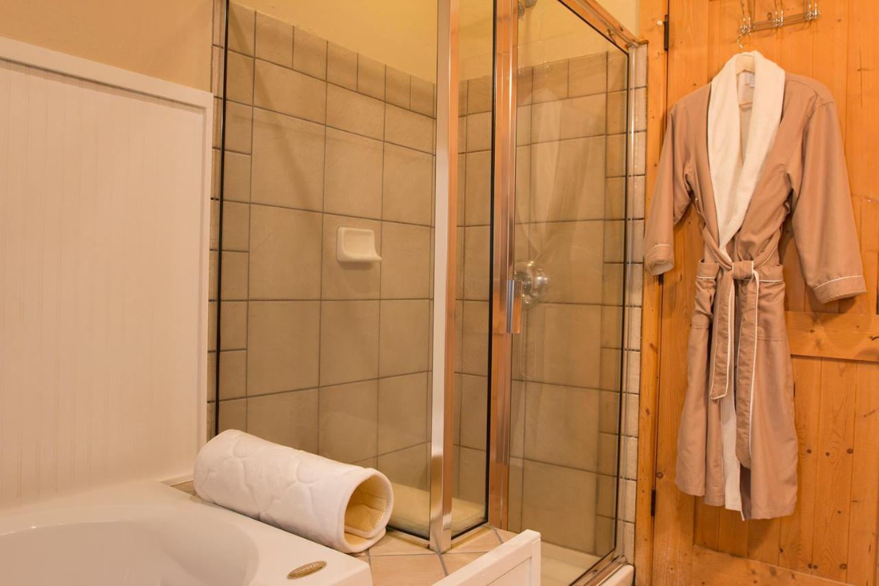 Lazy Bear Lodge Valle Crucis Екстер'єр фото