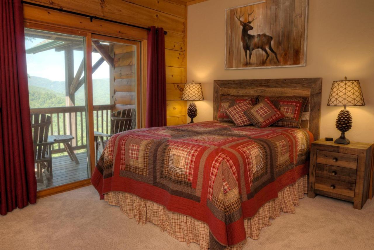 Lazy Bear Lodge Valle Crucis Екстер'єр фото