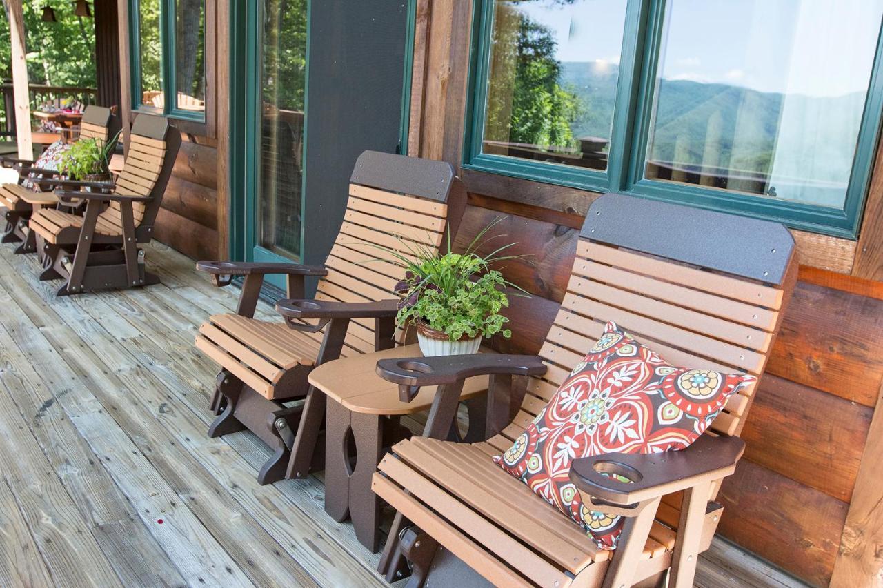 Lazy Bear Lodge Valle Crucis Екстер'єр фото