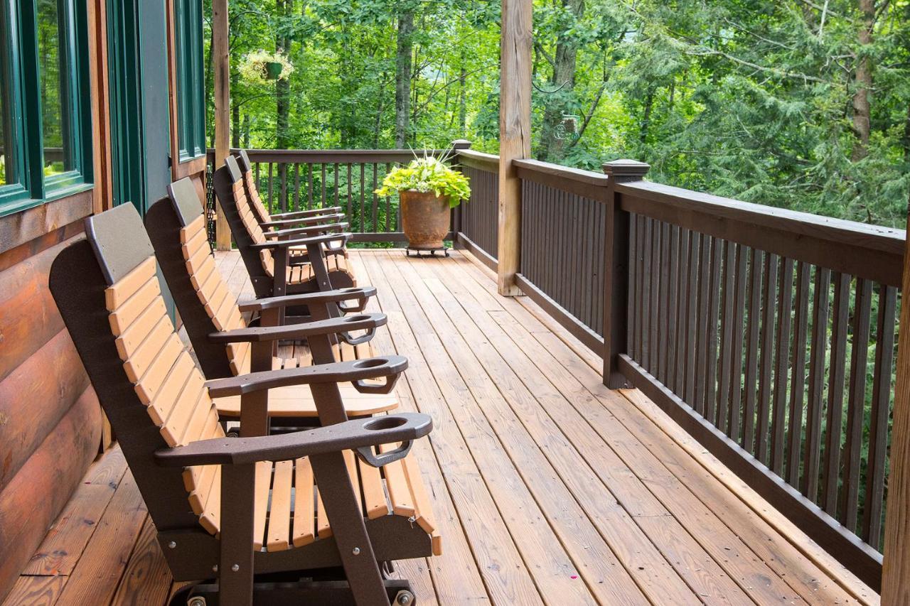 Lazy Bear Lodge Valle Crucis Екстер'єр фото